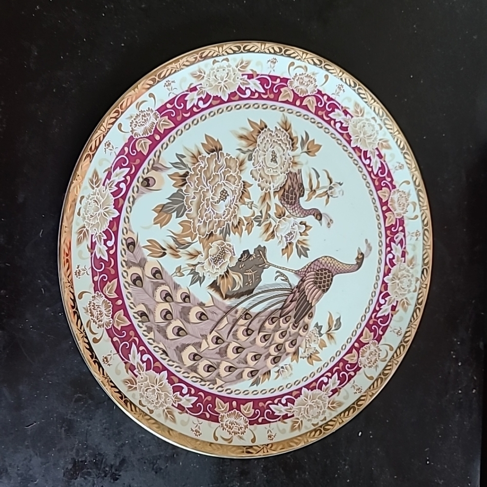 EXQUISITE VTG Japanese Porcelain Yamasen 12" Plate w/ Pavia Motif.